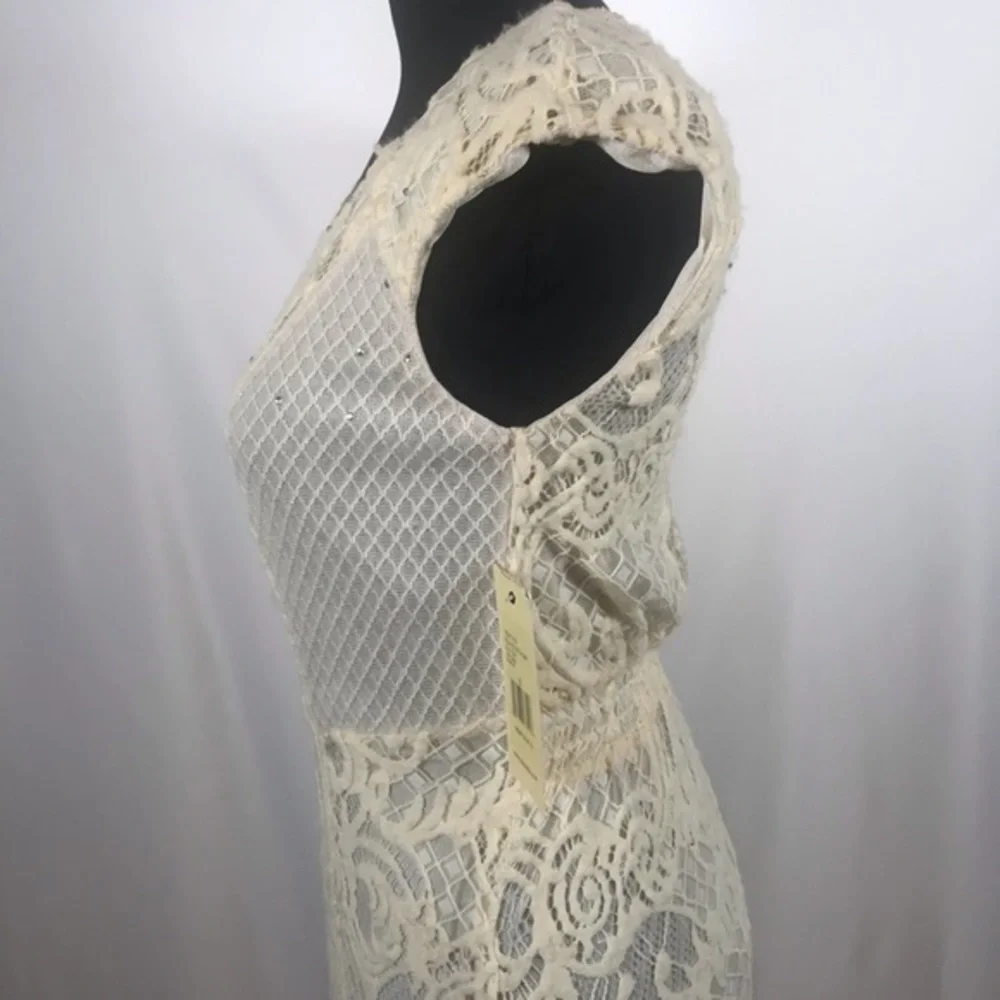 Sold—Reba Island Getaway Midi Dress in Butter - Picture 6 of 15